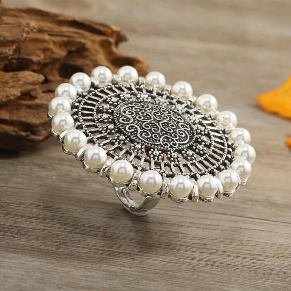 Silver Hollow Out Faux Pearl Ring